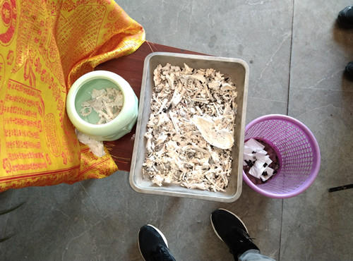 宠物骨灰要如何存放？(图1)